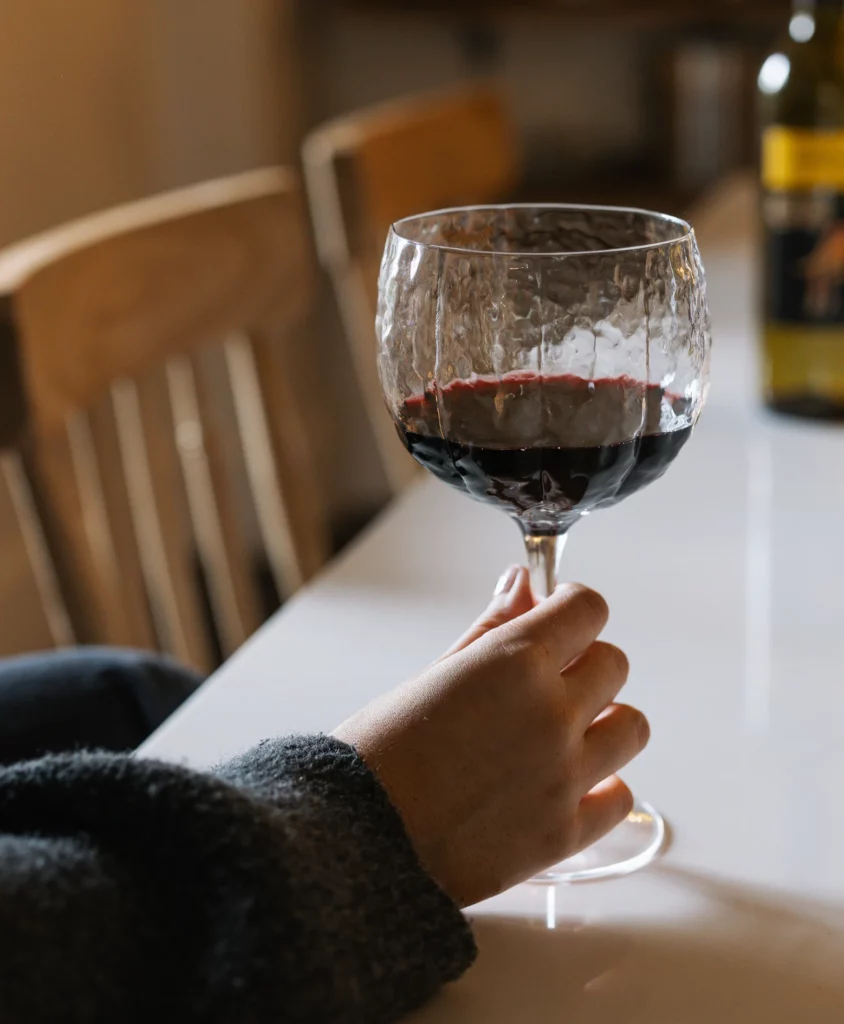 Aurelia_Red_Wine_Glasses_-_Set_of_4_no3
